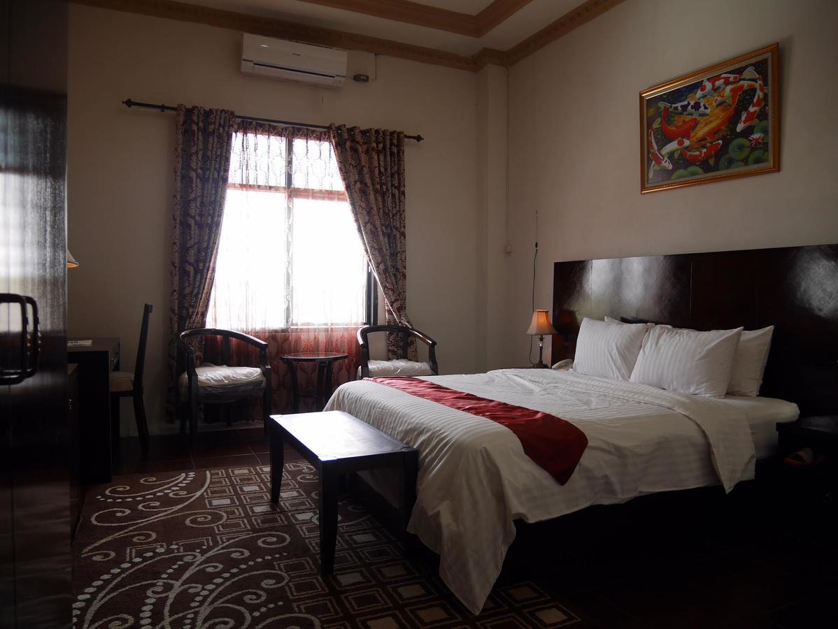 Syafira Hotel Langgur Экстерьер фото